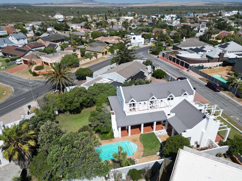 3 Bedroom Property for Sale in Van Riebeeckstrand Western Cape